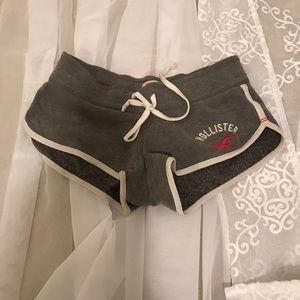 Mini boyfriend shorts